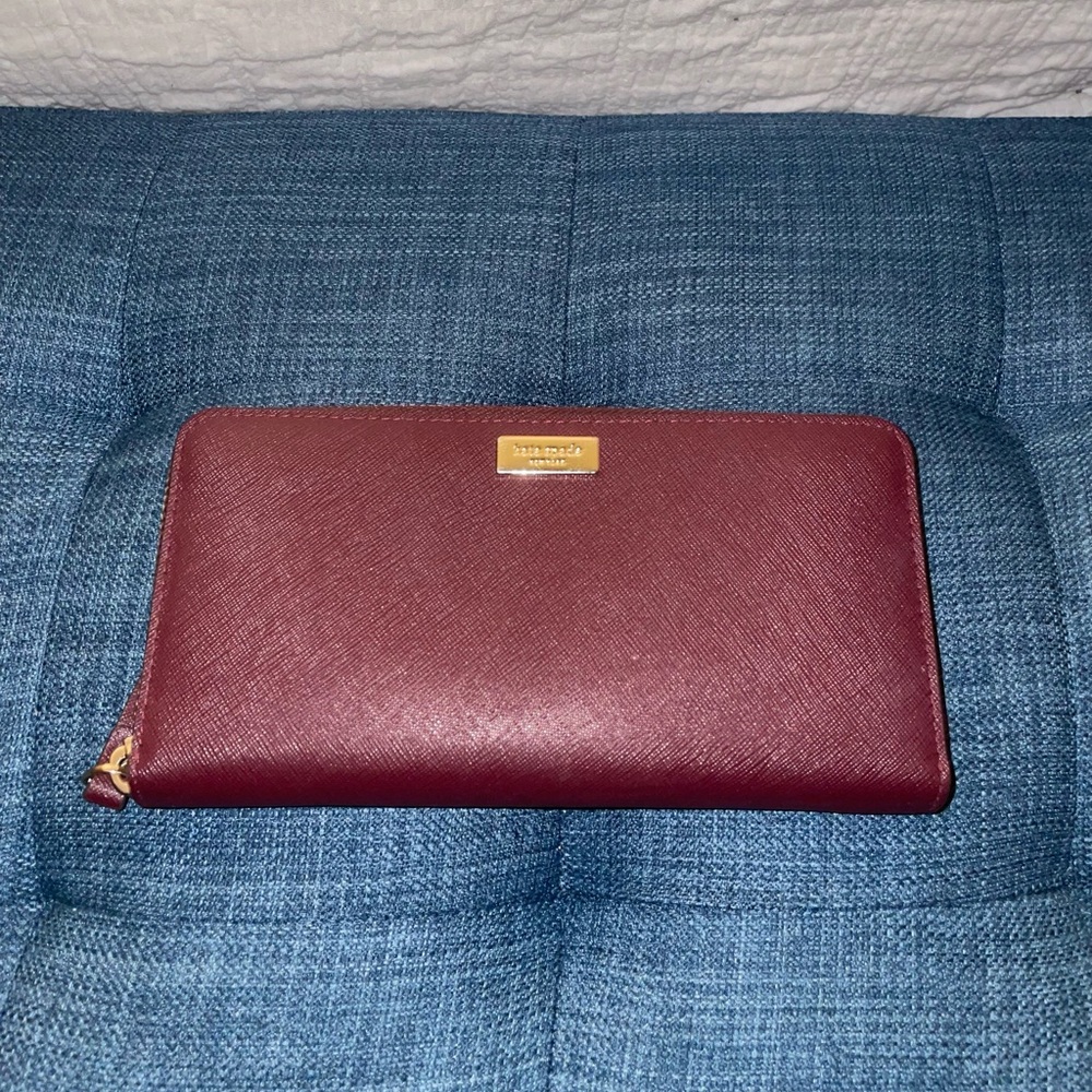 Kate Spade Maroon Wallet